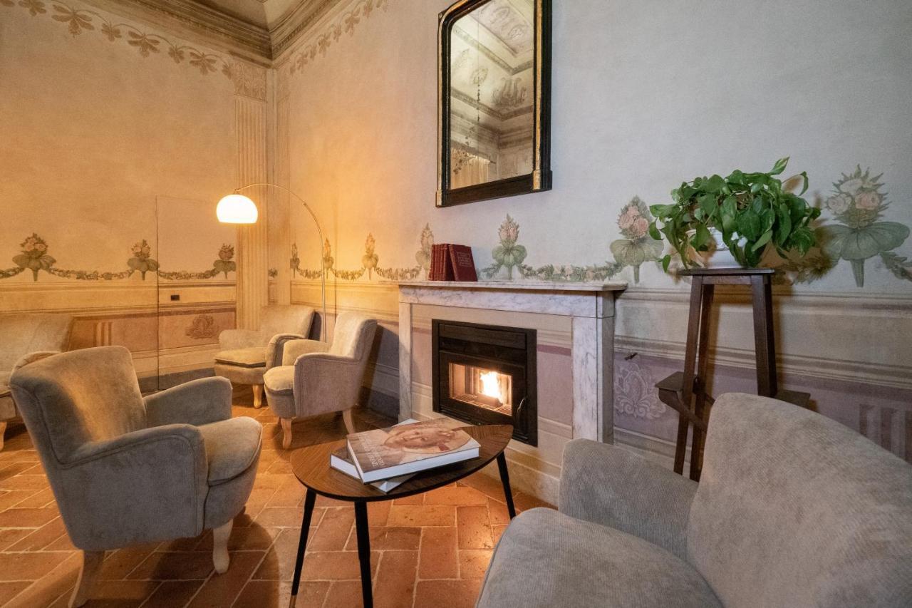 Delcorto Suites Montepulciano Stazione 外观 照片